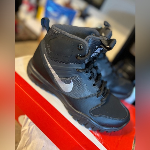 NIKE DUAL FUSION HILLS MID - Picture 1 of 7